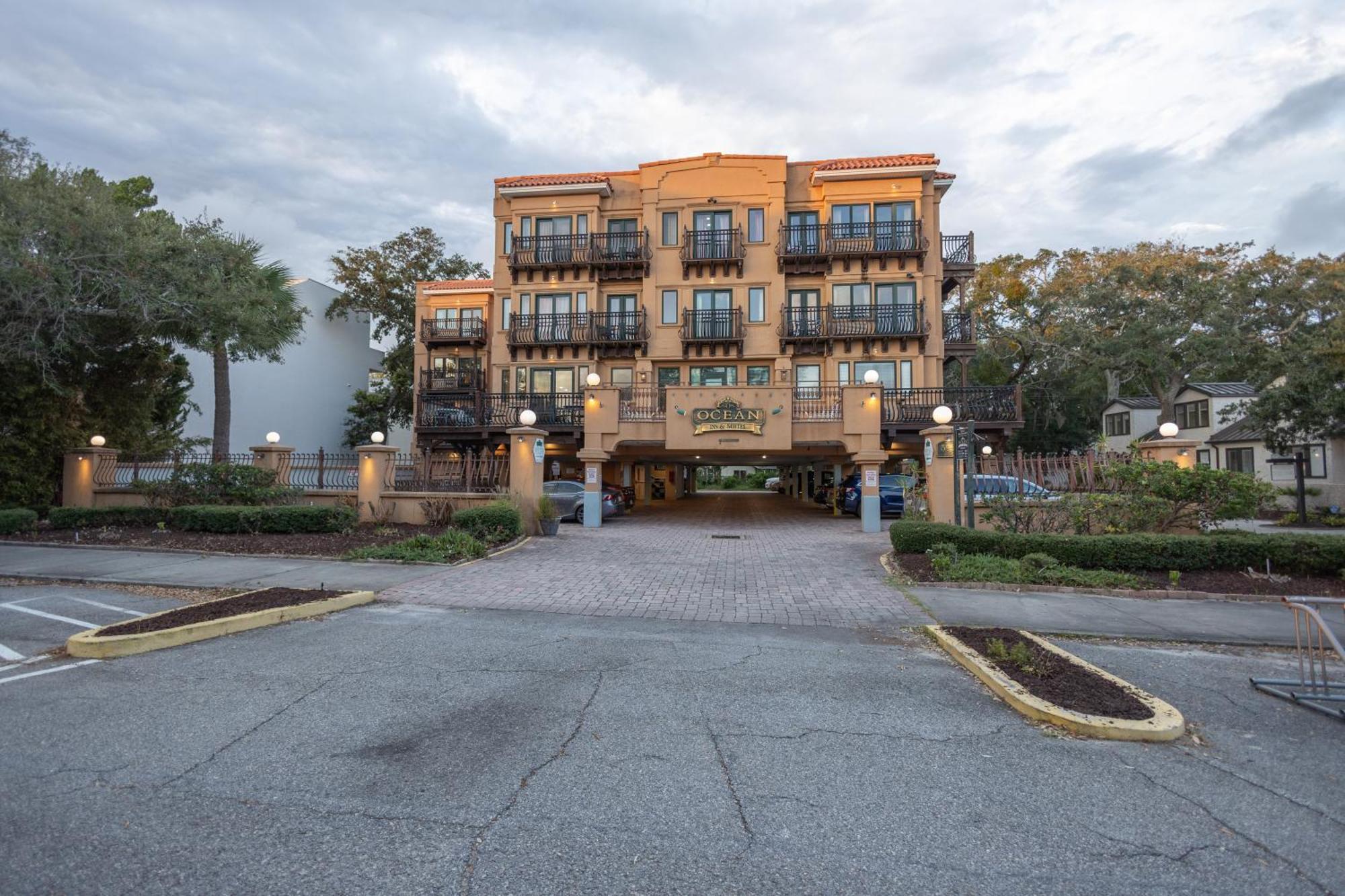Ocean Inn & Suites St. Simons Island Zewnętrze zdjęcie